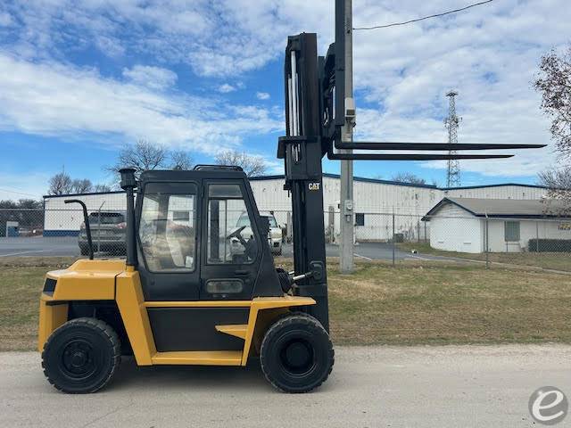 2006 Cat DP70