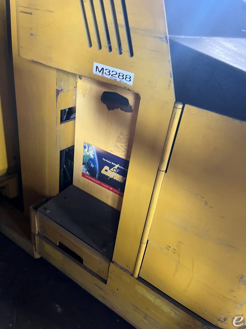 2014 Yale OS030EEN24TE093/