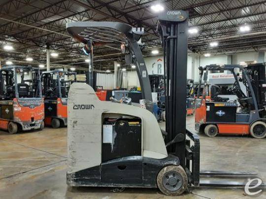 2014 Crown RC5545-40 Electric Forkl...