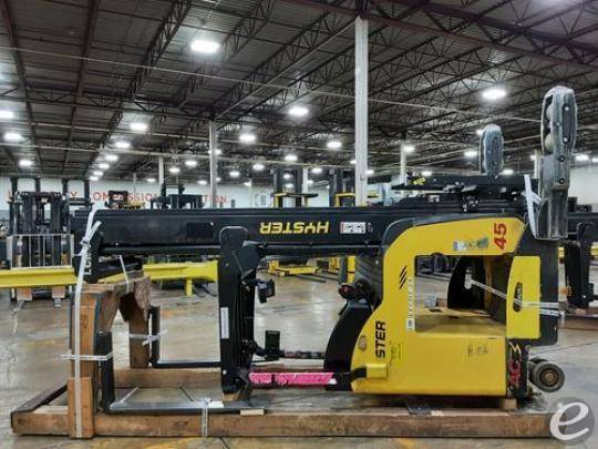 2017 Hyster N45ZR2-21.5 Electric Reach Truck - 123Forklift