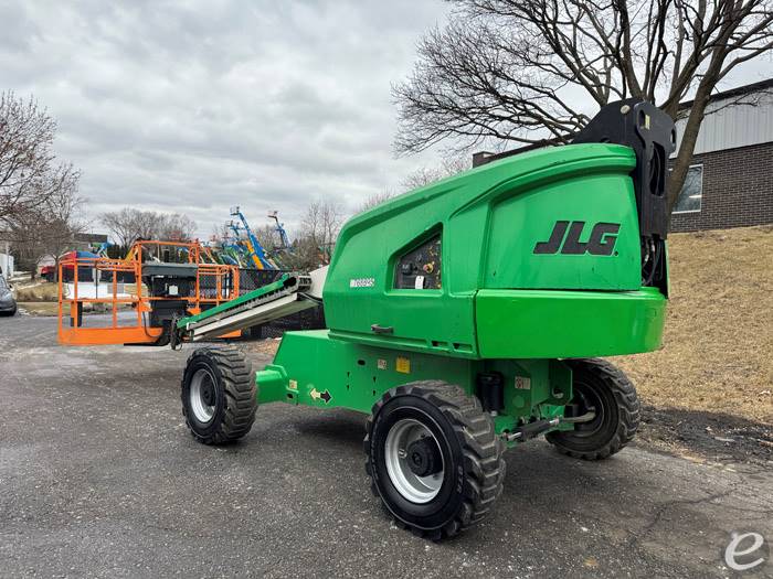 2015 JLG 400S