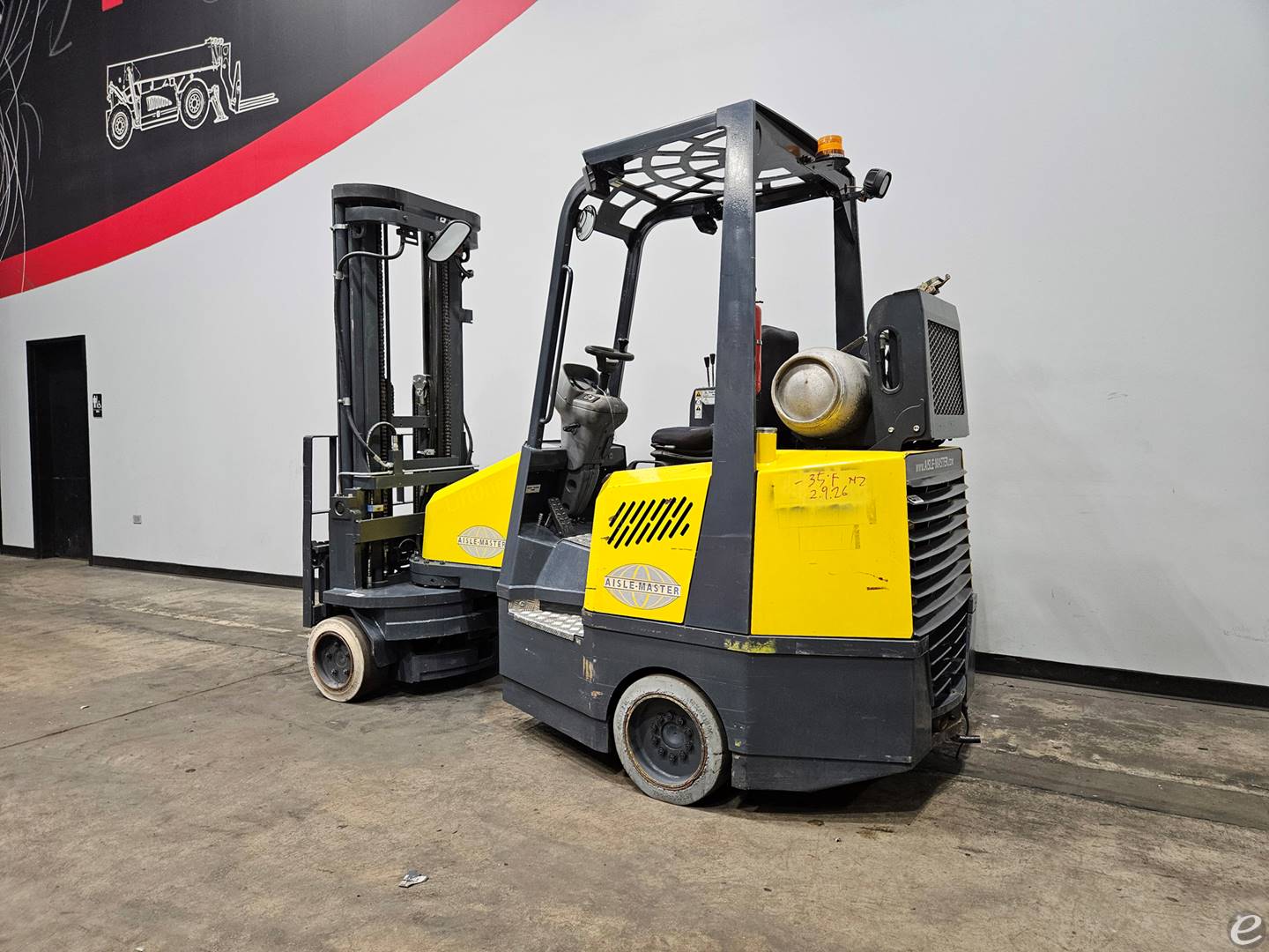 2015 Aisle-Master 44S