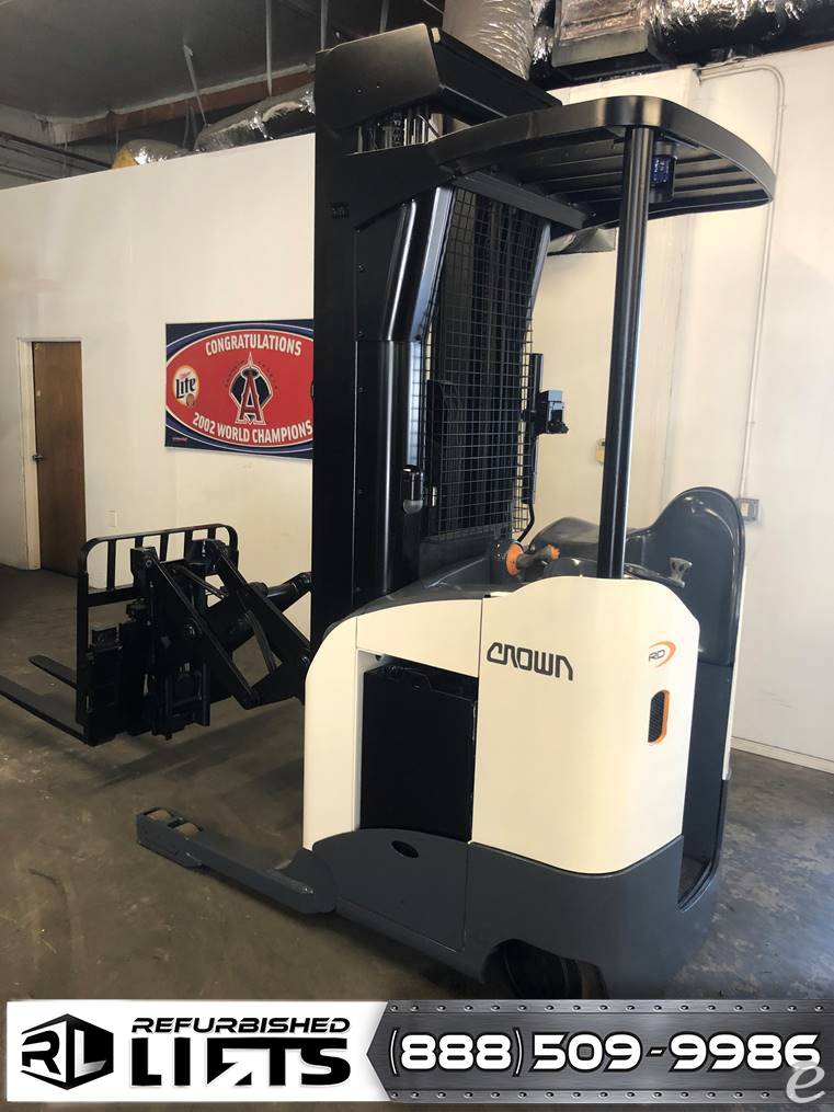 2016 Crown RD5225-30 Electric Reach...