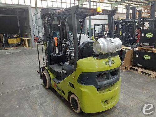 2022 Clark S25CL