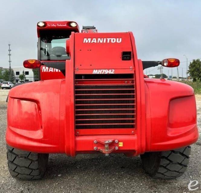 2021 Manitou MHT10230