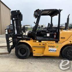 2019 Hyundai 70D-9
