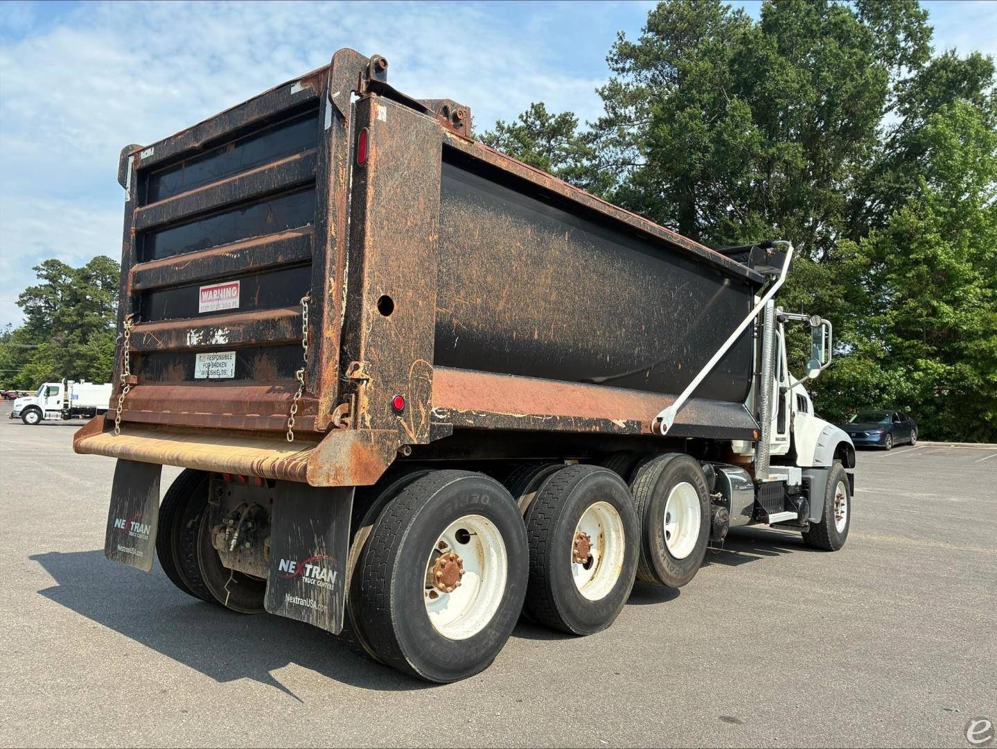 2015 Mack GRANITE GU713