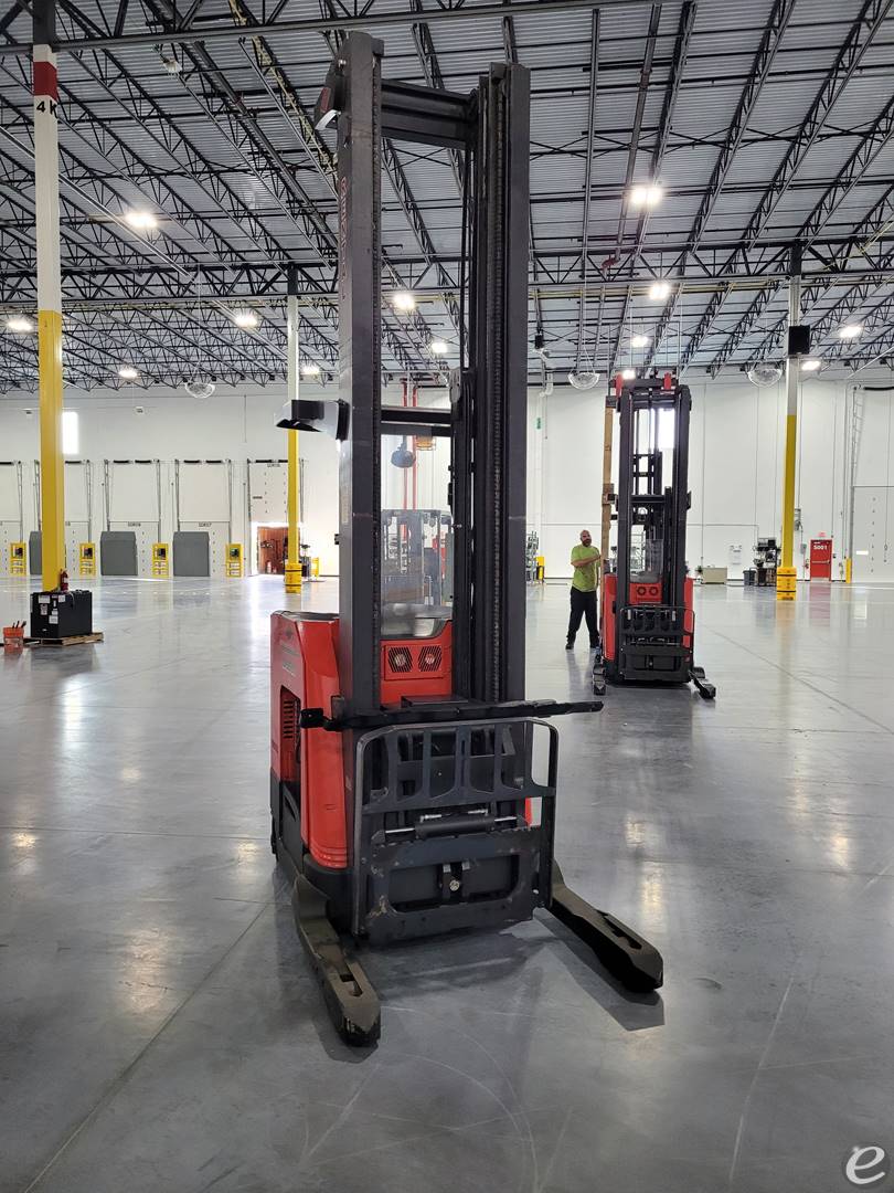 2010 Raymond 7400-DR32TT