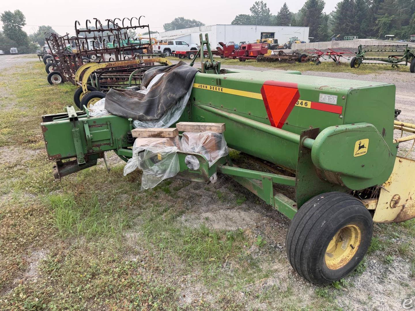 John Deere 346