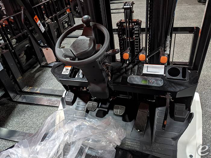 2026 Viper Lift Trucks FY35