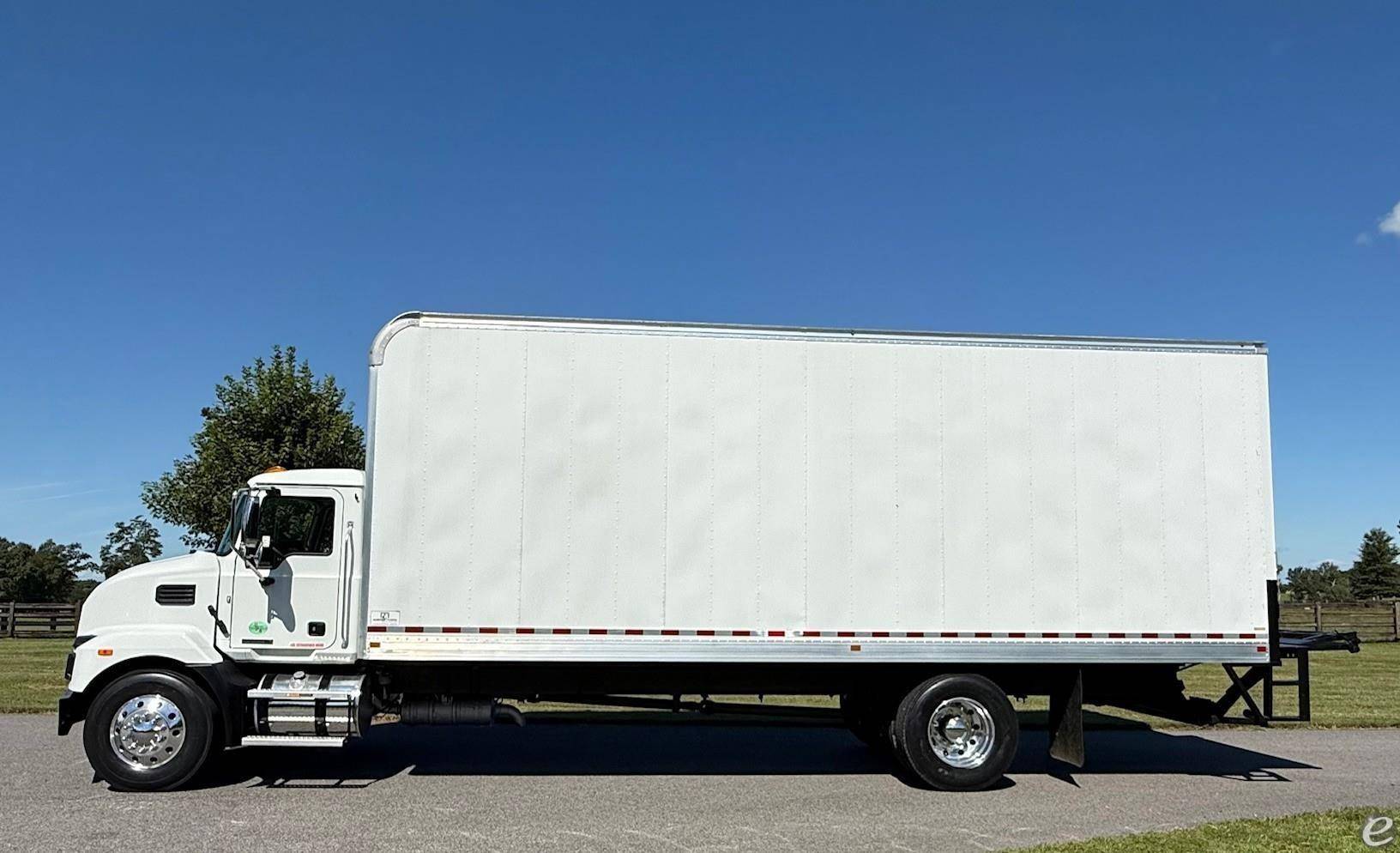 2022 Mack MD6