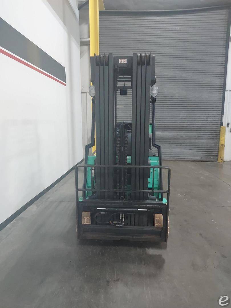2014 Mitsubishi FB20PNT