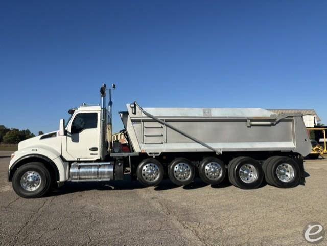 2023 Kenworth T880S