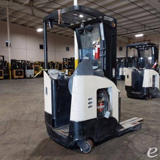 2016 Crown RR5725-45