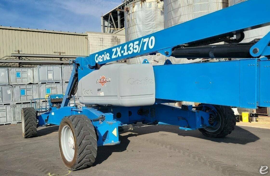 2013 Genie ZX135/70