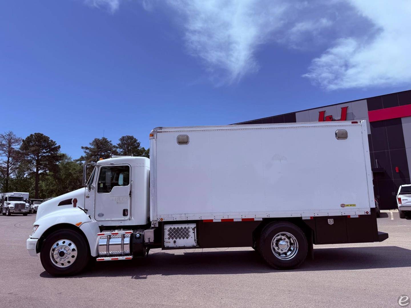2016 Kenworth T370