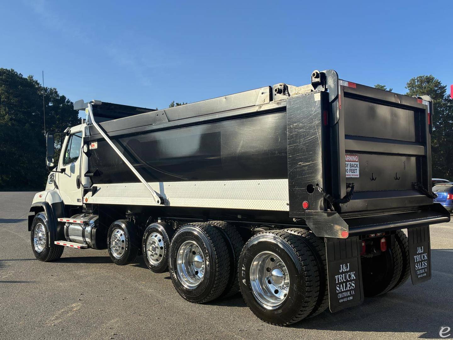 2023 Freightliner 108SD