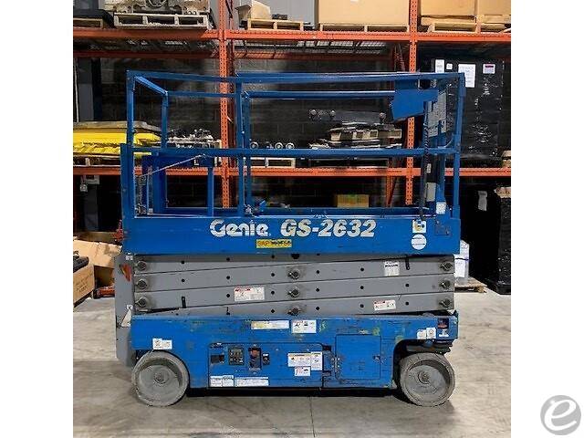 2012 Genie GS-2632 Electric Scissor...