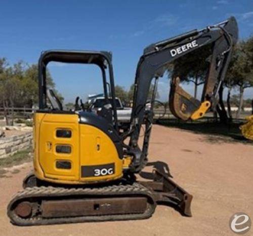 2017 John Deere 30G