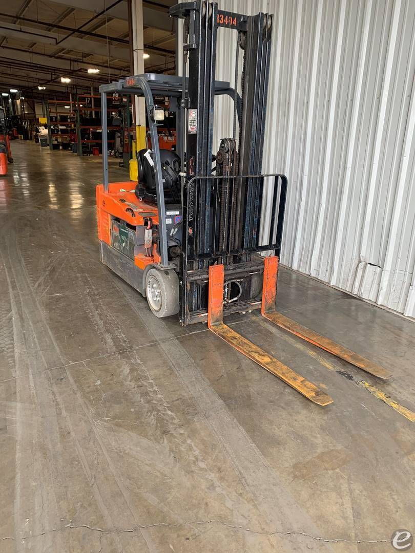 2011 Toyota 7FBEU20 Electric Forklift - 123Forklift