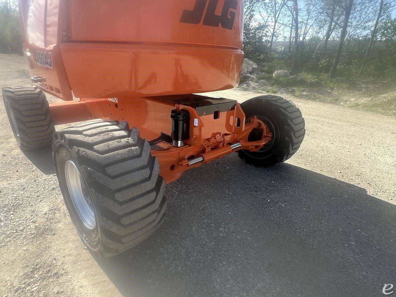 2017 JLG 450AJ