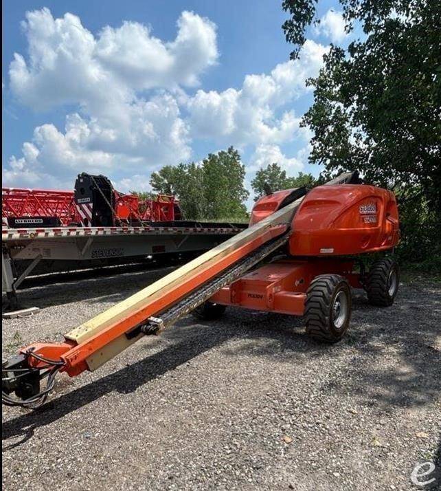 2016 JLG 400S
