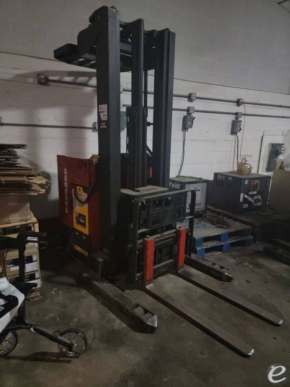 2003 Raymond EASIDR25TT Electric Reach Truck - 123Forklift