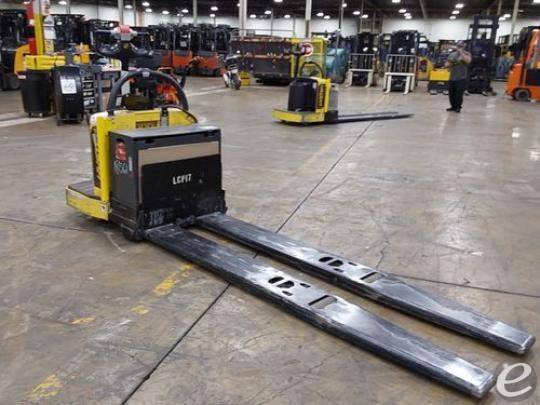 2017 Hyster B80ZHD Electric Forklift - 123Forklift