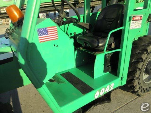 2014 JLG 6042