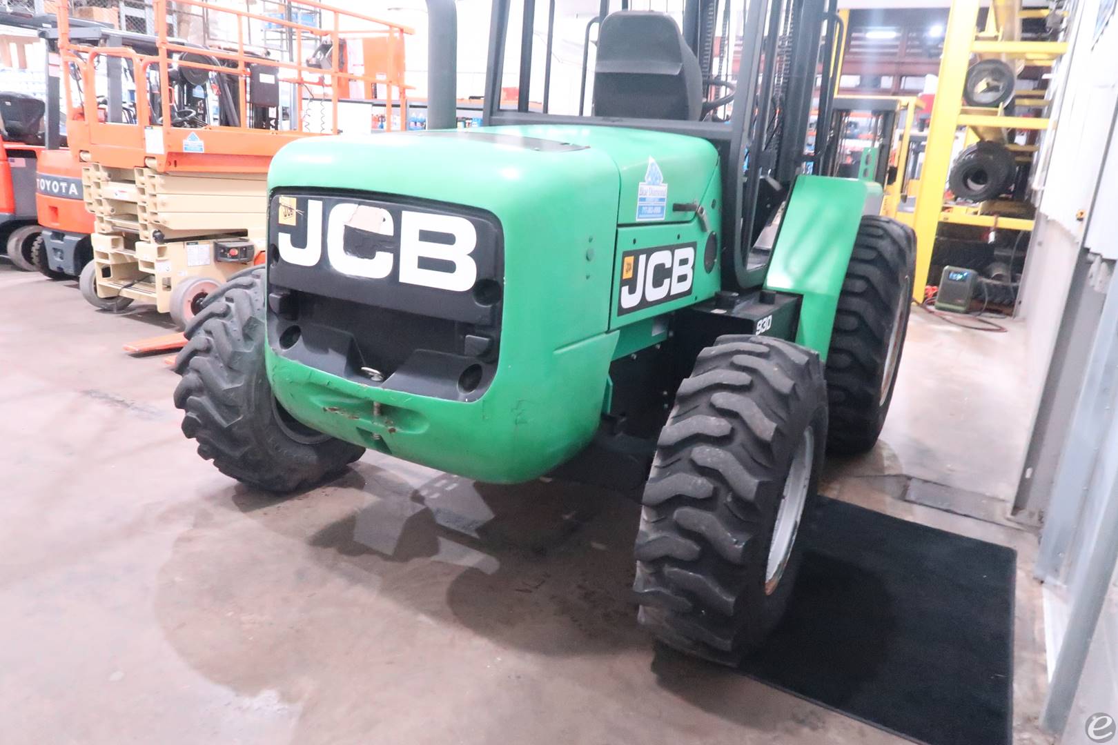 JCB 930