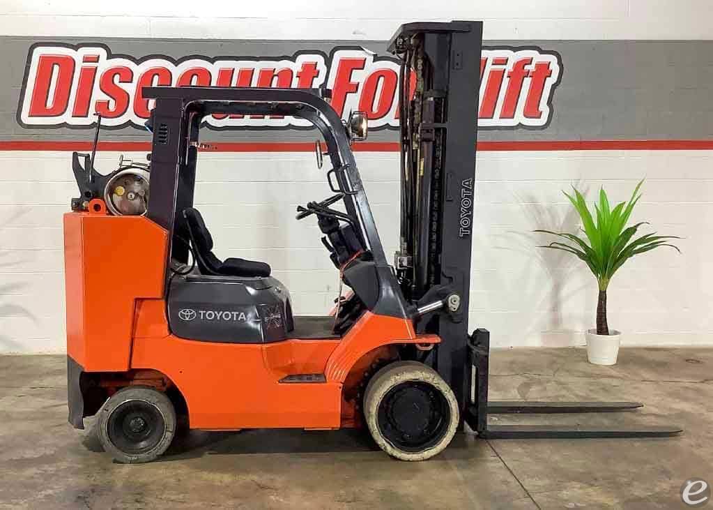 2002 Toyota 7FGCU45 LP Gas Forklift...