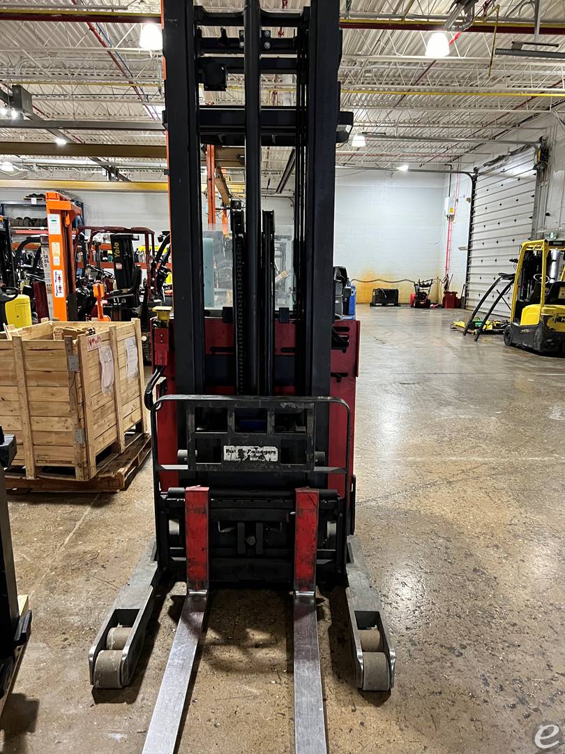 2001 Raymond EASIR35TT Unavailable Reach Truck - 123Forklift
