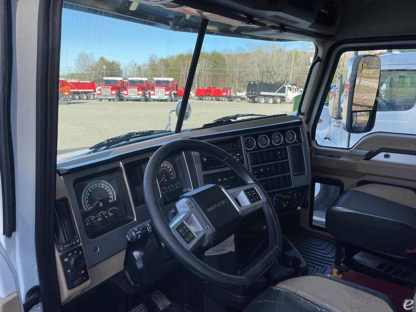 2020 Mack GRANITE 64FR