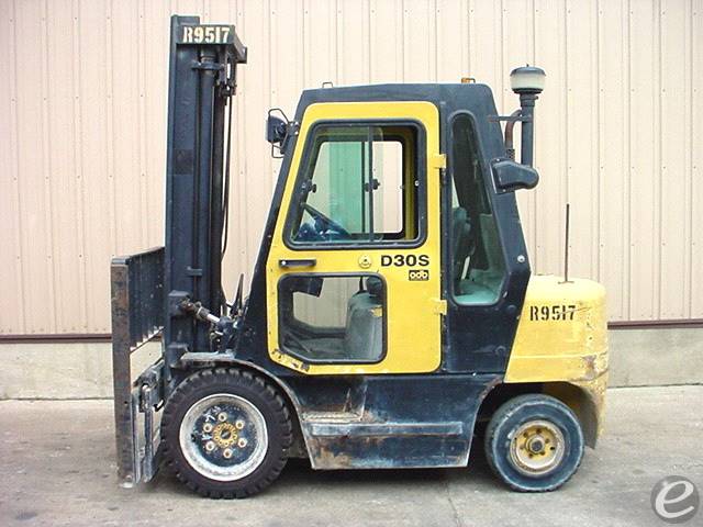 2015 CatPneumatic Tire Forklift