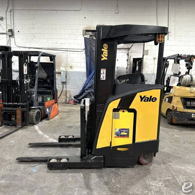 2022 Yale NR035DC