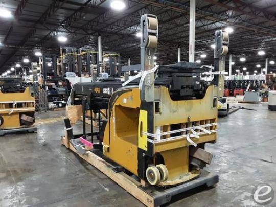 2015 Yale NR045 Electric Reach Truck - 123Forklift
