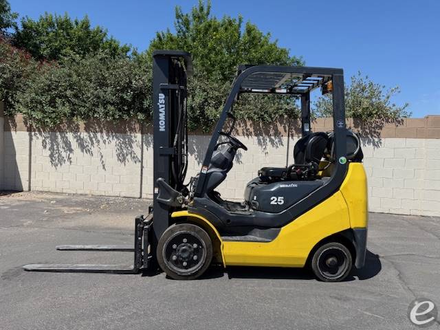2017 Komatsu FG25ST-16