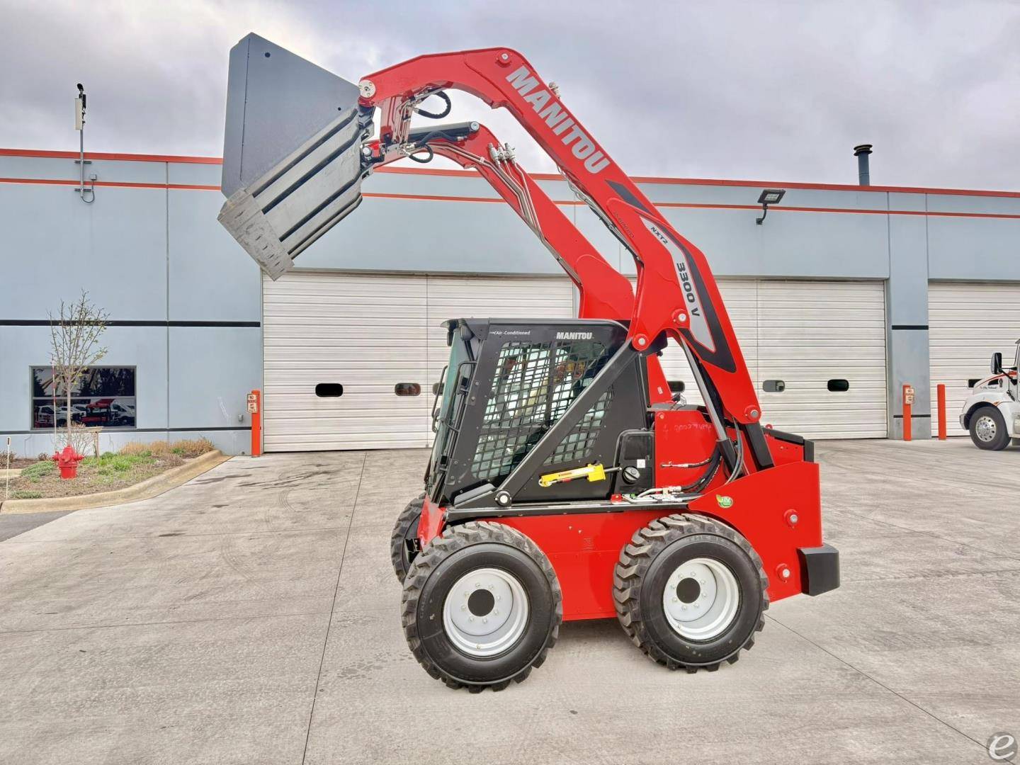 2025 Manitou 3300V