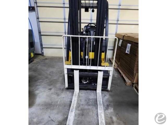 2018 Yale GC050LX Cushion Tire Forklift - 123Forklift