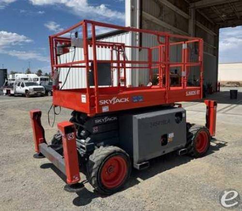 2016 Skyjack SJ6826RT