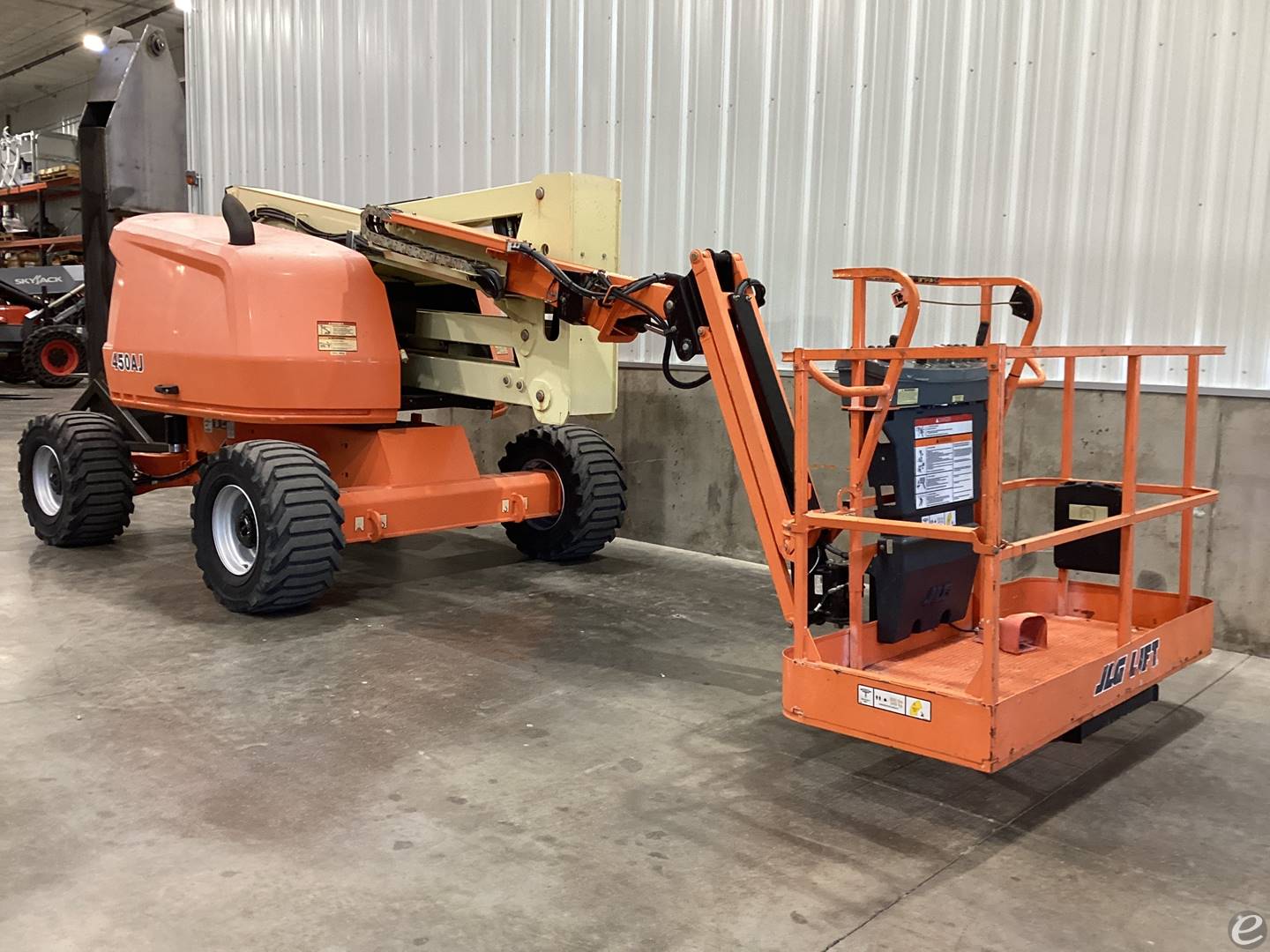 2019 JLG 450AJ