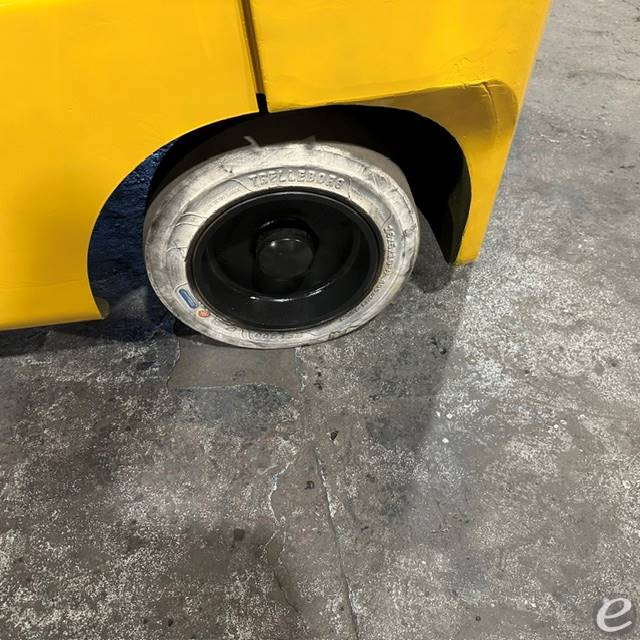 2023 Yale GLC050LX
