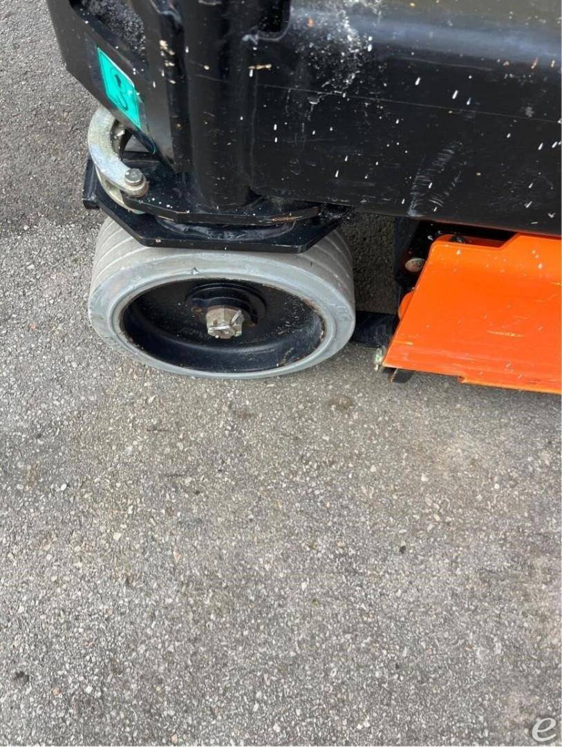 2021 JLG R1932i