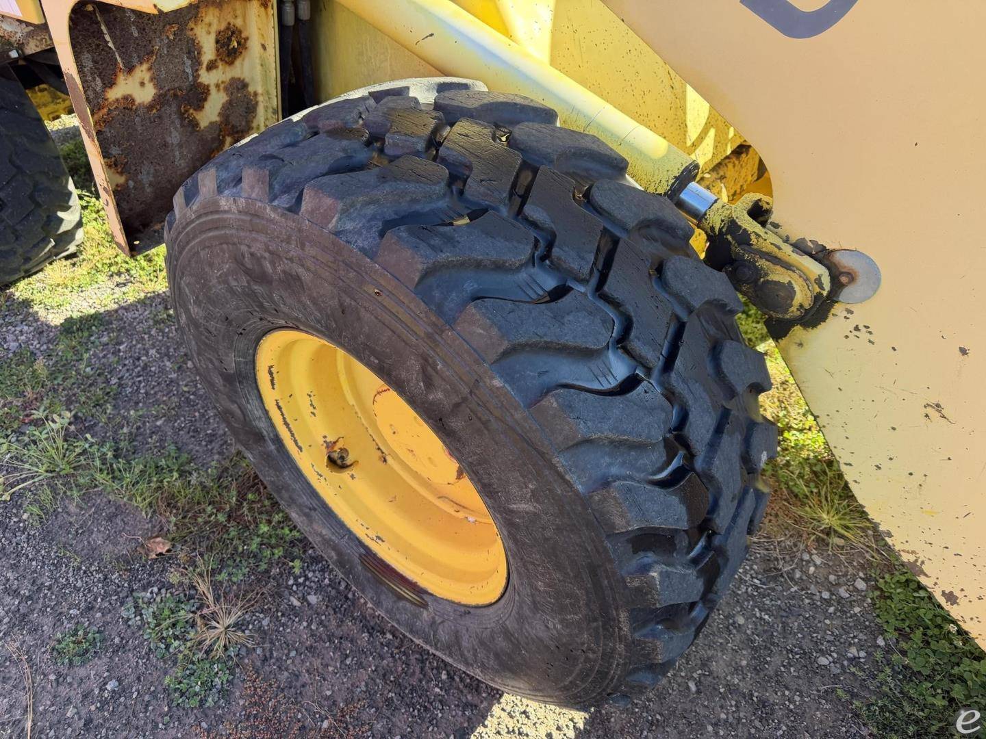 2000 New Holland LW80