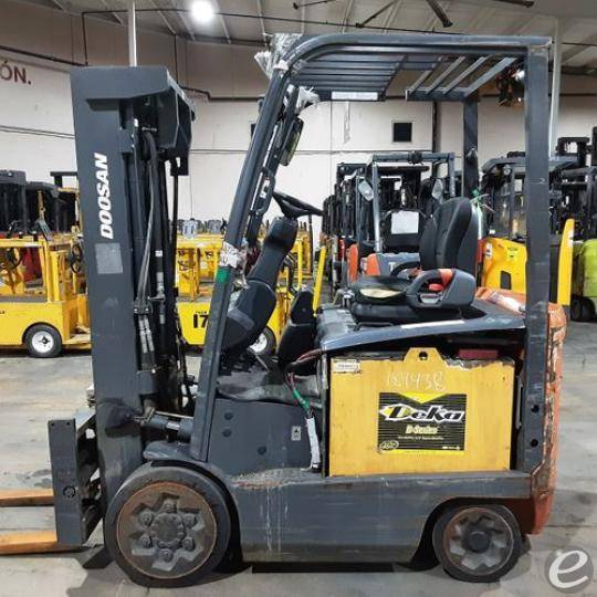 2018 Doosan BC25S-7 Electric Forklift - 123Forklift