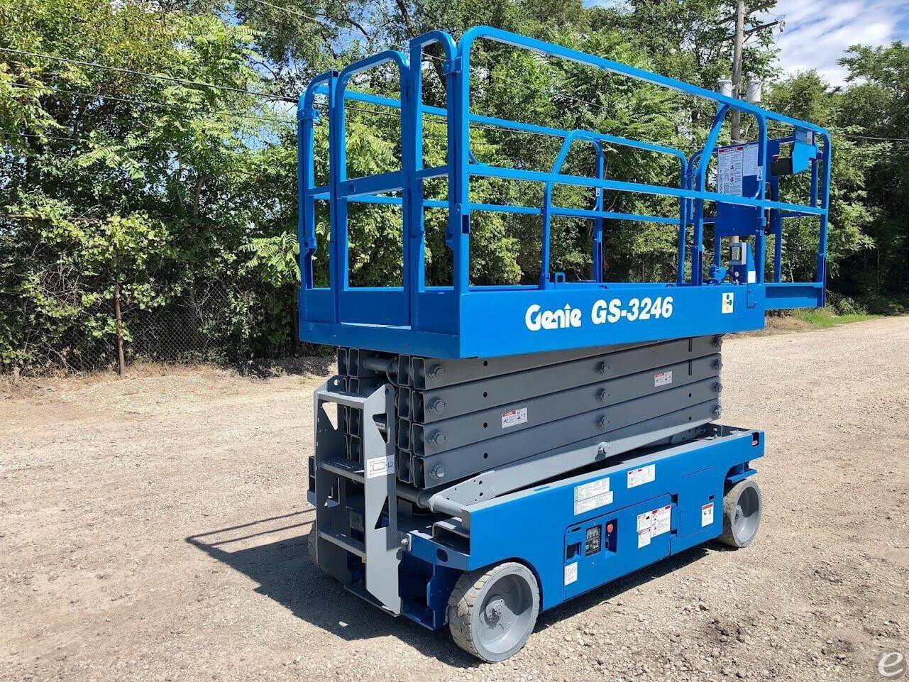 2014 Genie GS3246 Electric Scissor Lift - 123Forklift