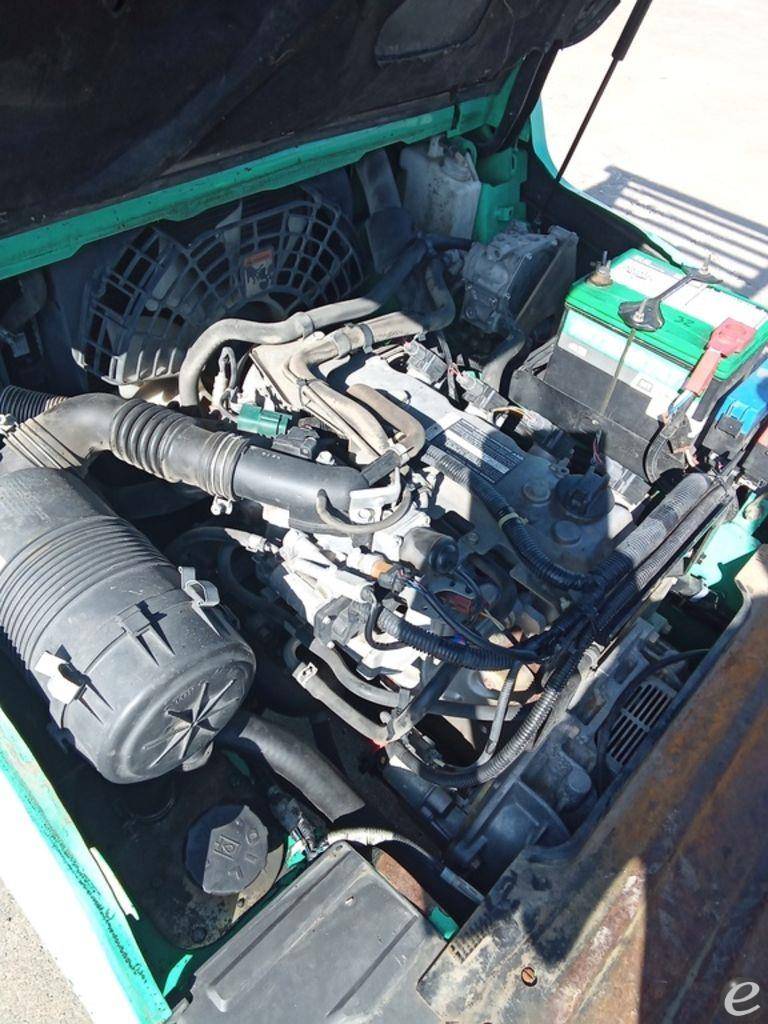 2017 Mitsubishi FG25N
