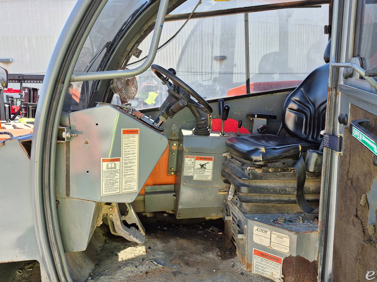 2015 JLG 450AJ