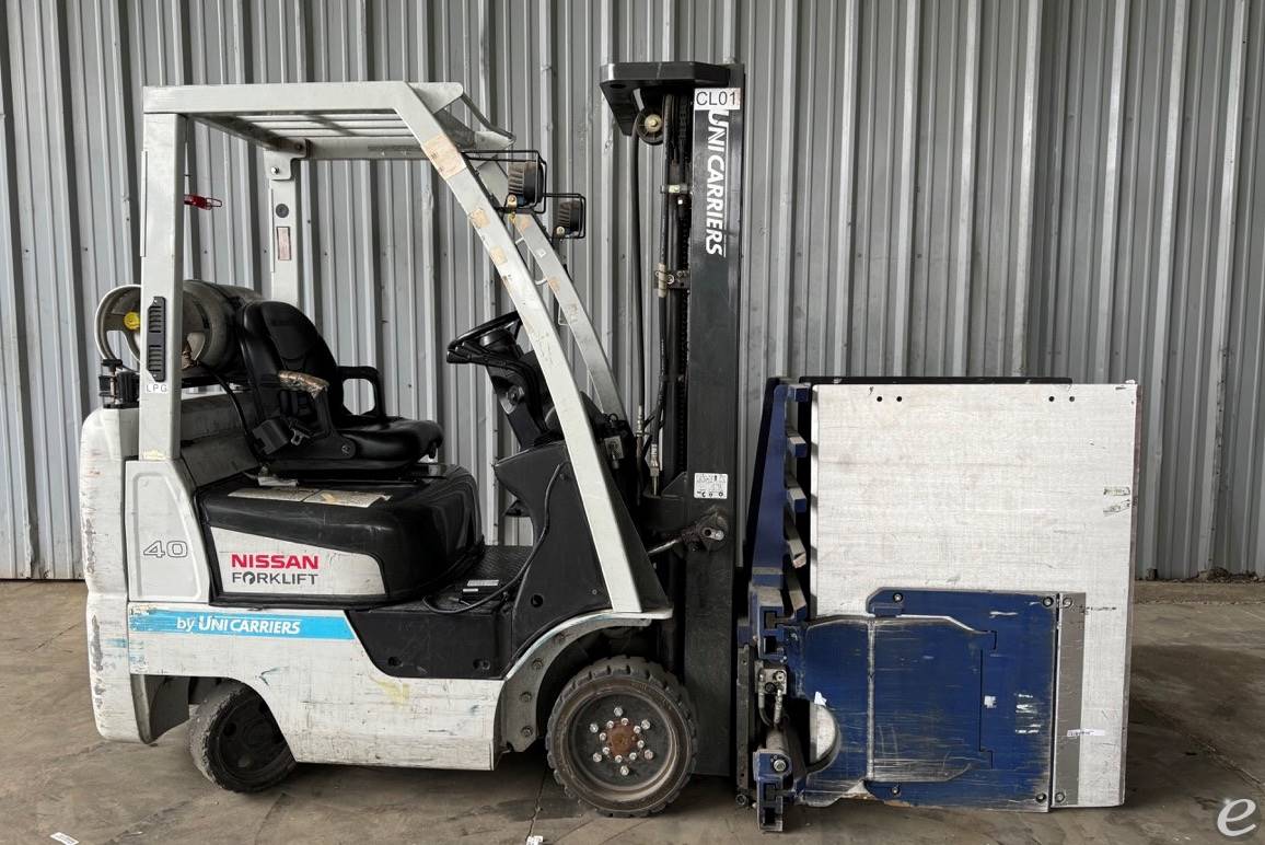 2014 Unicarriers MCP1F2A25LV LP Gas...