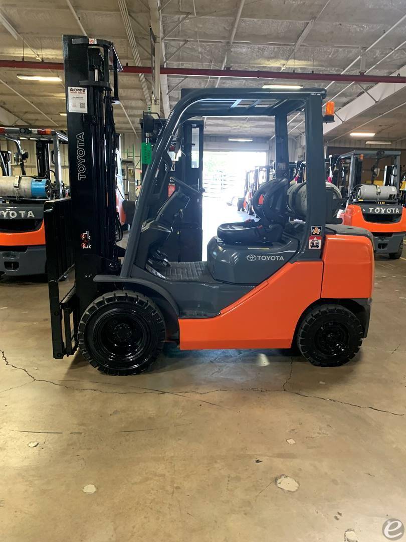 2014 Toyota 8FGU25 LP Gas Forklift